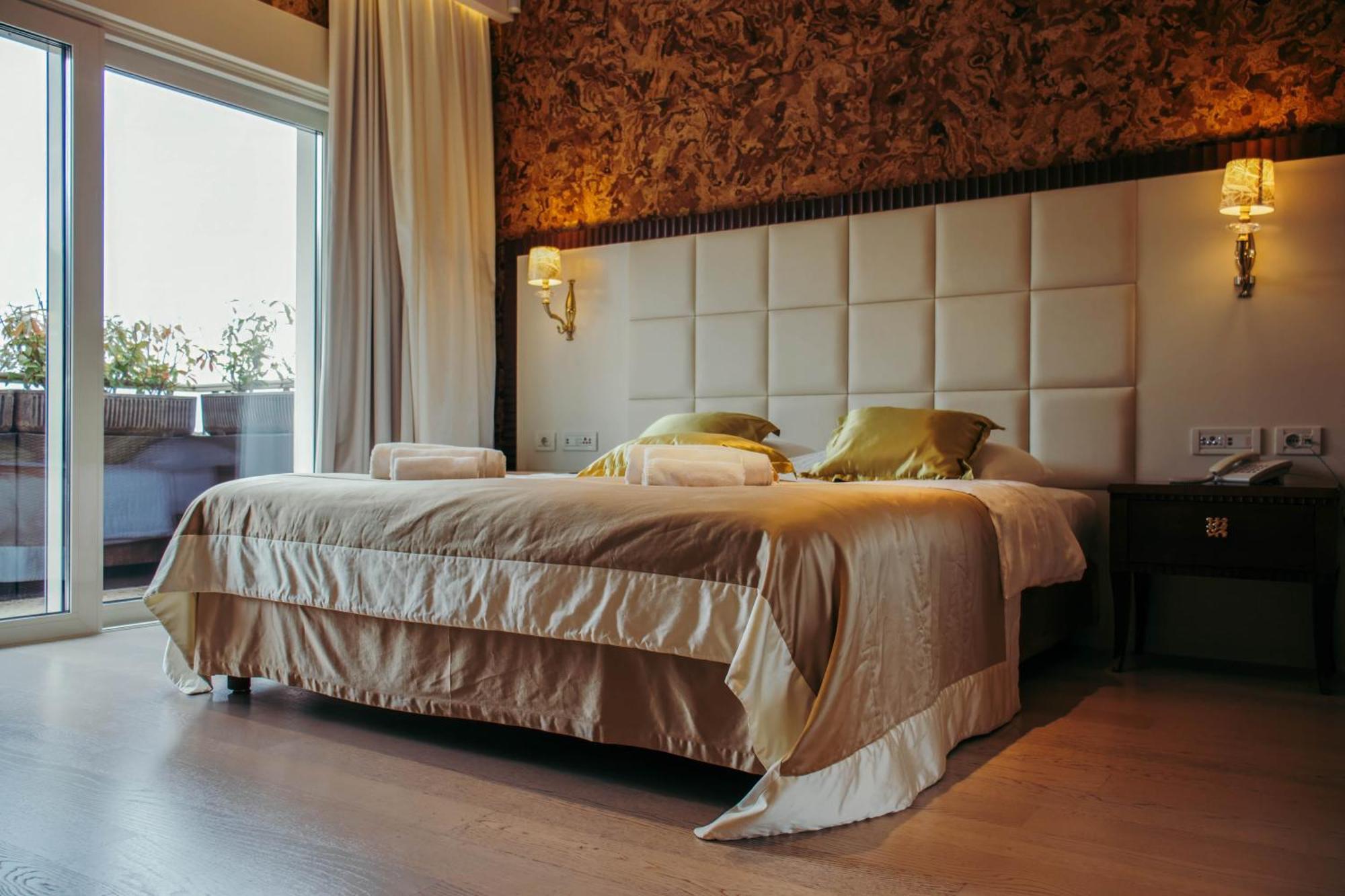 Boutique Hotel Oasi Pjescana Uvala Buitenkant foto